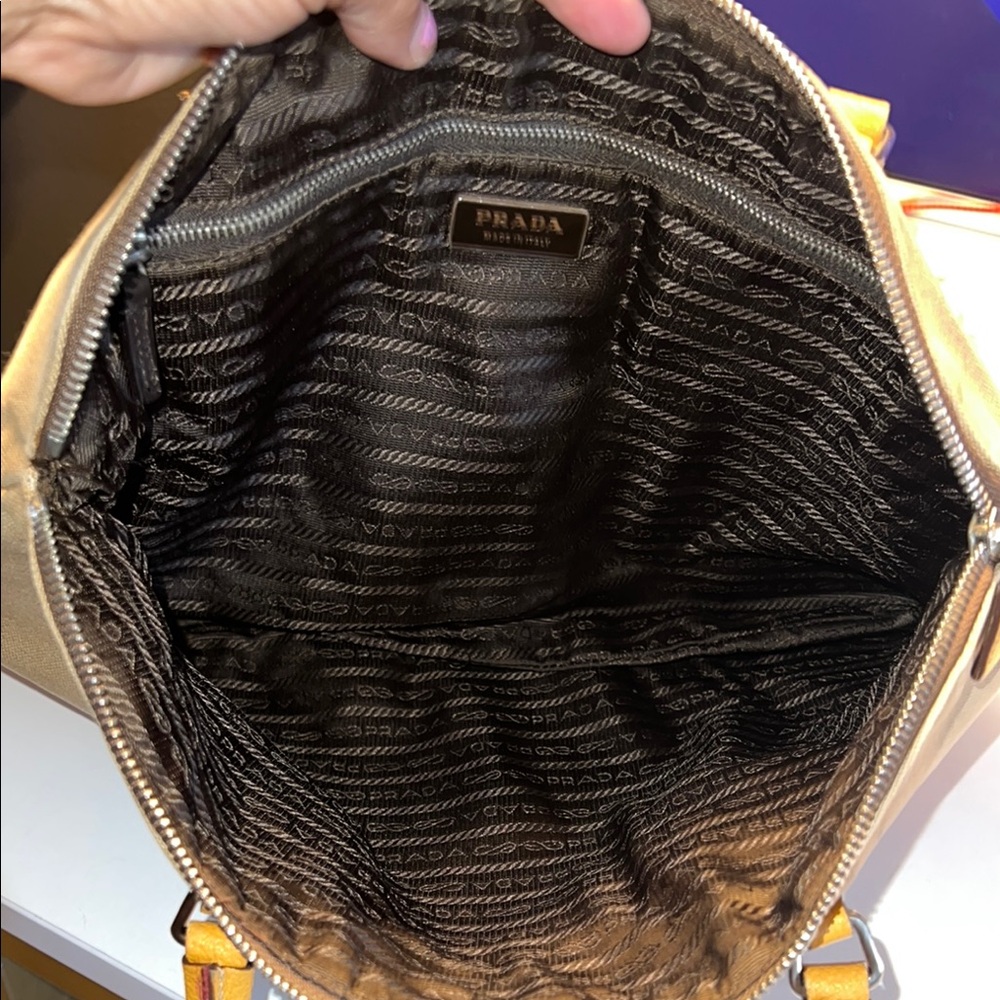 🛑 1 hour sale. Prada, Tan & brown, leather trim and corners w/ canvas, w… - Picture 6 of 16